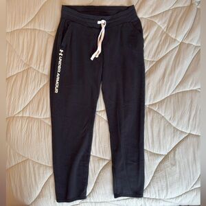 Under Armour Women’s Black Logo Loose Sweatpants